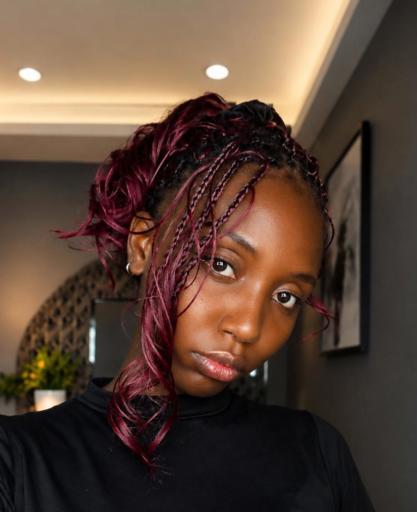 Hi, I’m Rosemary. For the last 5+ years I’ve walked alongside people who feel stuck, overwhelmed, or just need someone to make sense of what’s going o